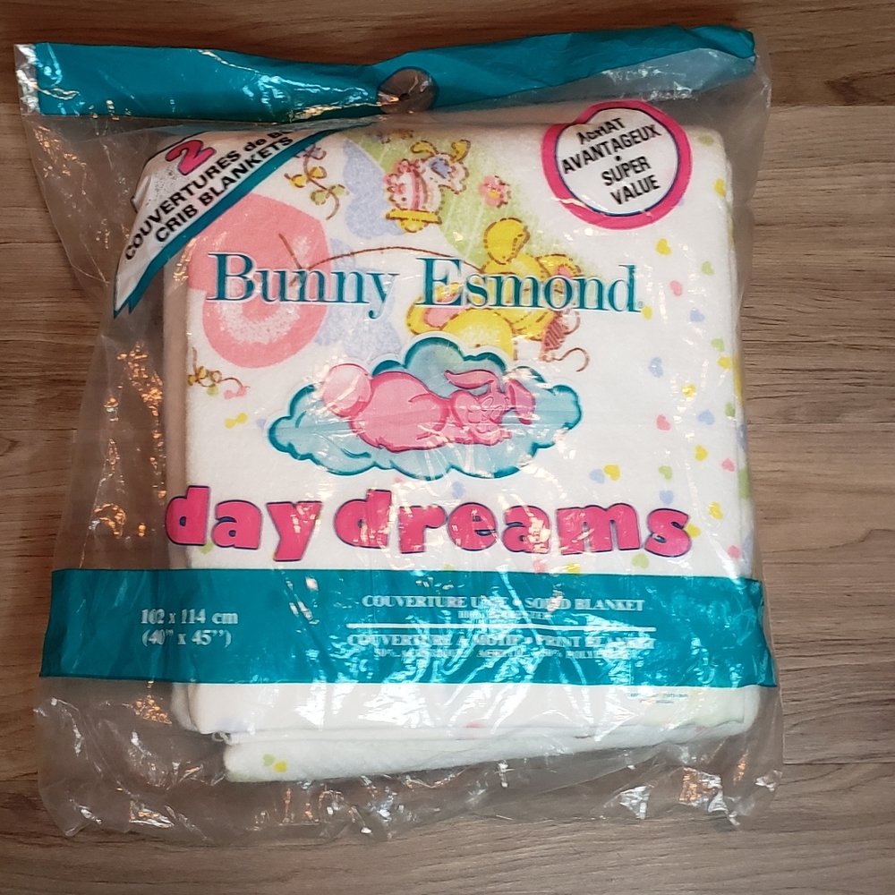 VTG NOS Bunny Esmond day dreams baby crib blanket set of 2 hearts elephants